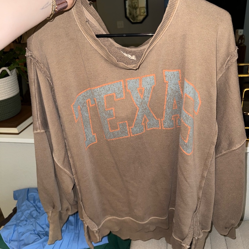 We The Free Camden Texas pullover